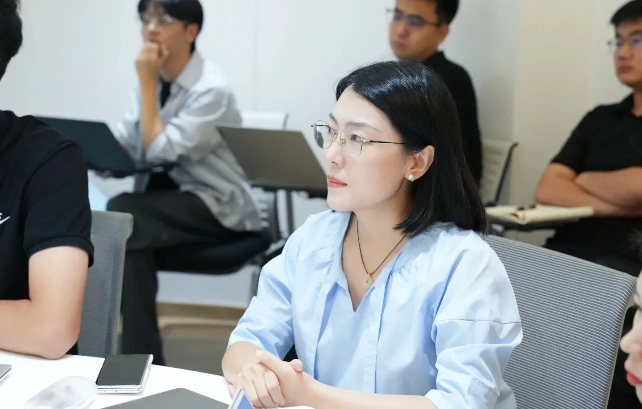 9.5月度会 3.jpg 9.5月度会 3.jpg